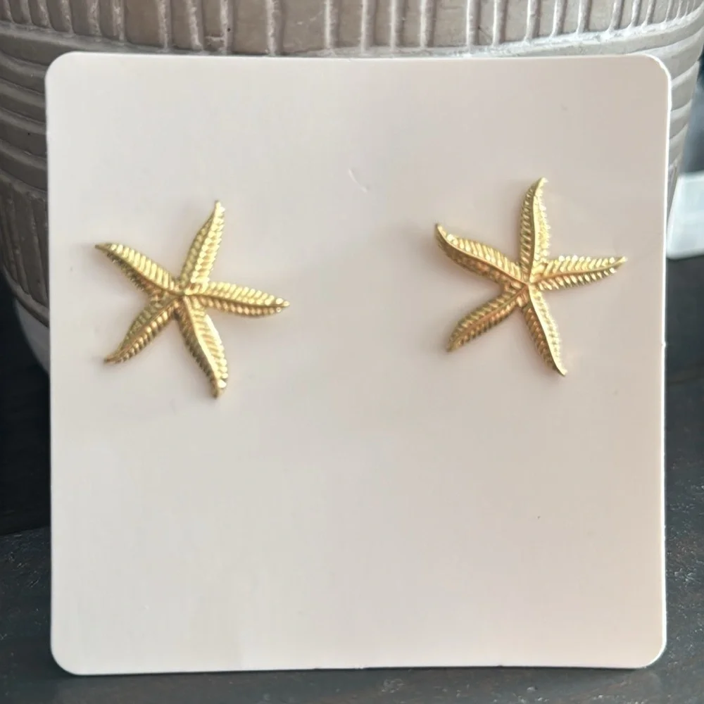 Gold Starfish Stud Earrings Summer Vacation Tropical Boho Women’s Jewelry